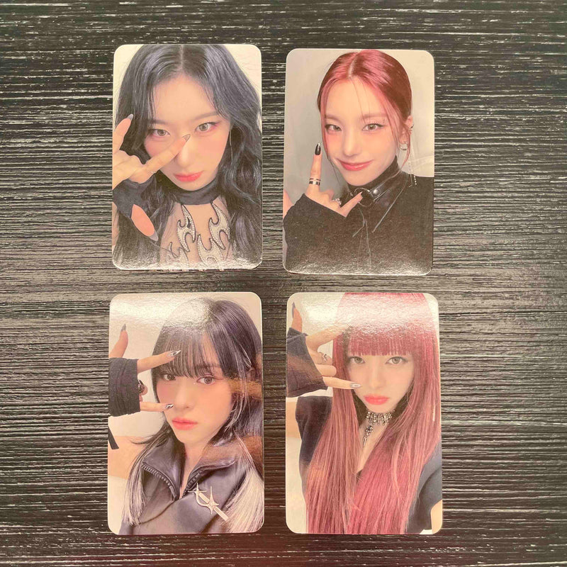 Itzy Born To Be Soundwave Pre-Order Benefit Photocard