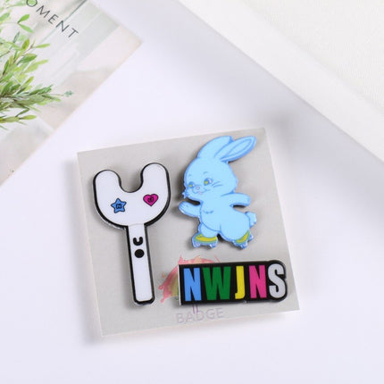 New Jeans TOKKI Logo Brooch Badge