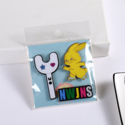 New Jeans TOKKI Logo Brooch Badge