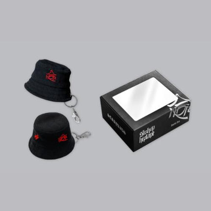 stray kids hop pop up bucket hat keyring